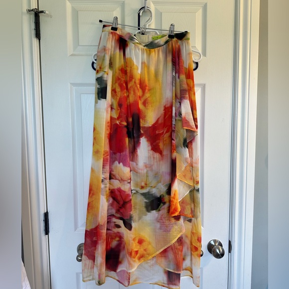Alice + Olivia Leah Long Floral-Print Wrap Skirt - Picture 11 of 11